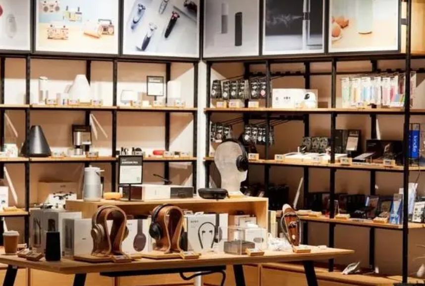 从“盆满钵盈”到“勉强吃饱”，实体店还能撑吗