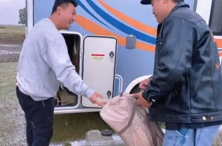 90后小孩做电商亏了20万,90后做生意亏了近5万