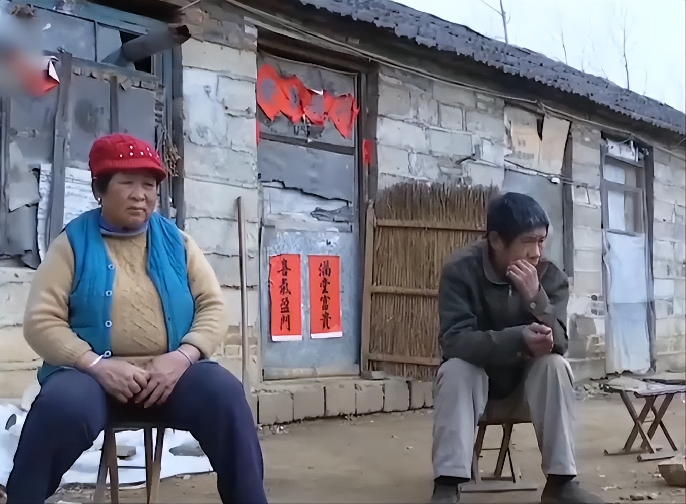 山东66岁老人自办活人出殡,山东省一位66岁老人办活人葬礼