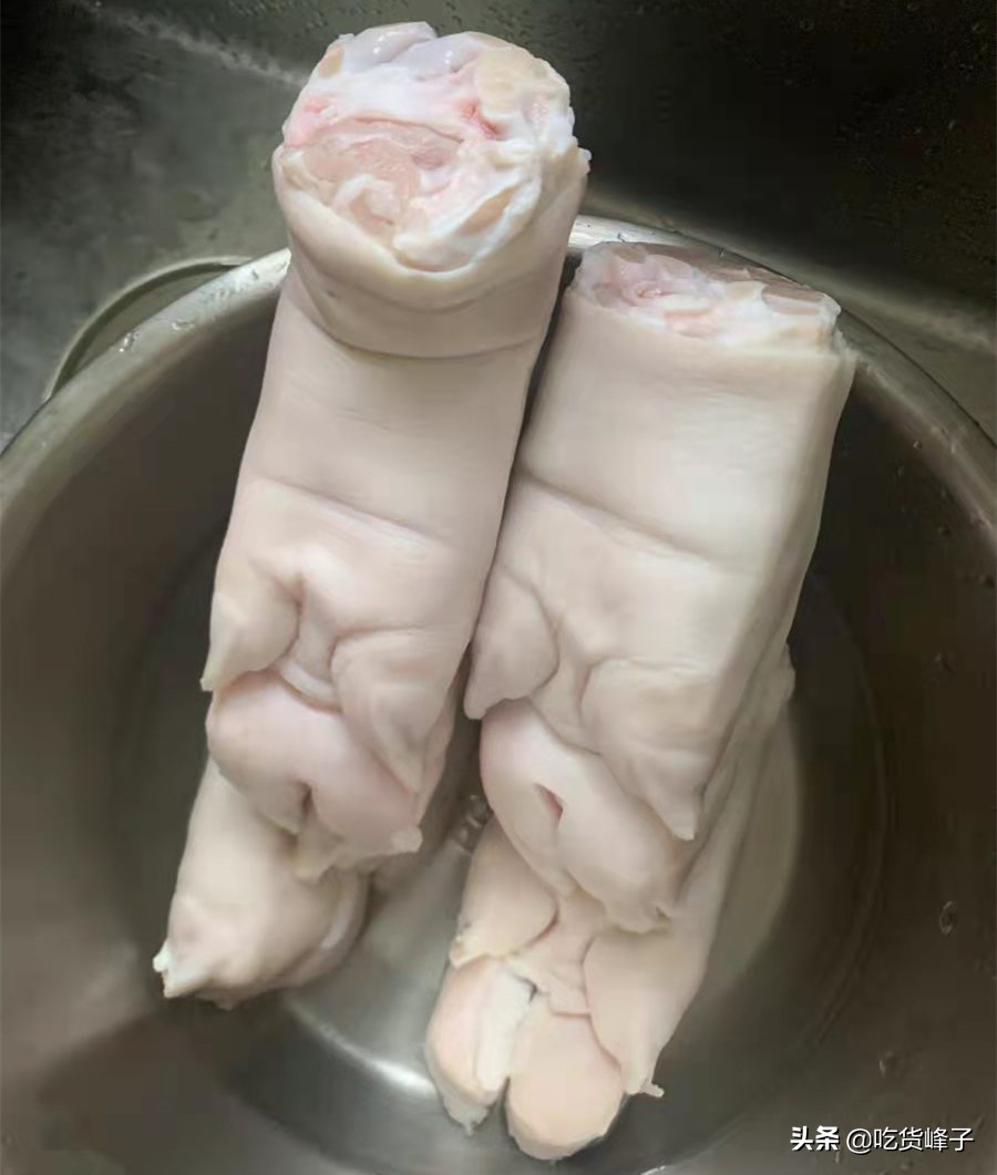 过年猪蹄买几个寓意好,过年买猪蹄买前蹄还是后蹄