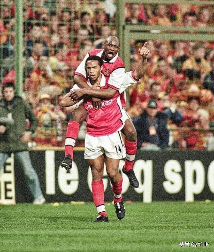 足坛明星老了和年轻时对比,足坛十大明星