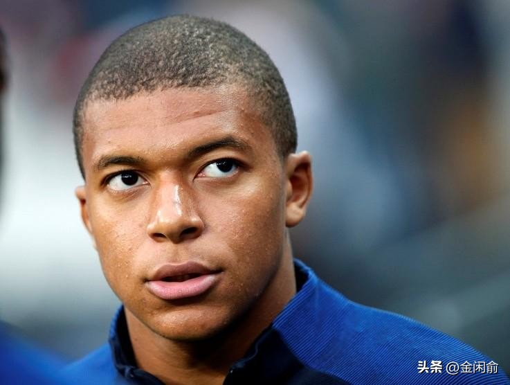 足坛姆巴佩,姆巴佩甩掉变性模特女友