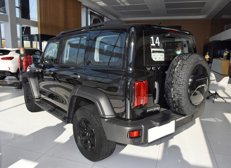 20万左右值得买的二手硬派越野车,20万左右的国产越野哪一款最好