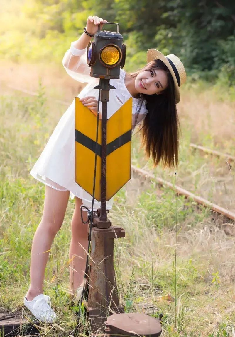 8个拍照技巧人像摄影摆姿不再愁,拍照姿势大全外景摄影技巧