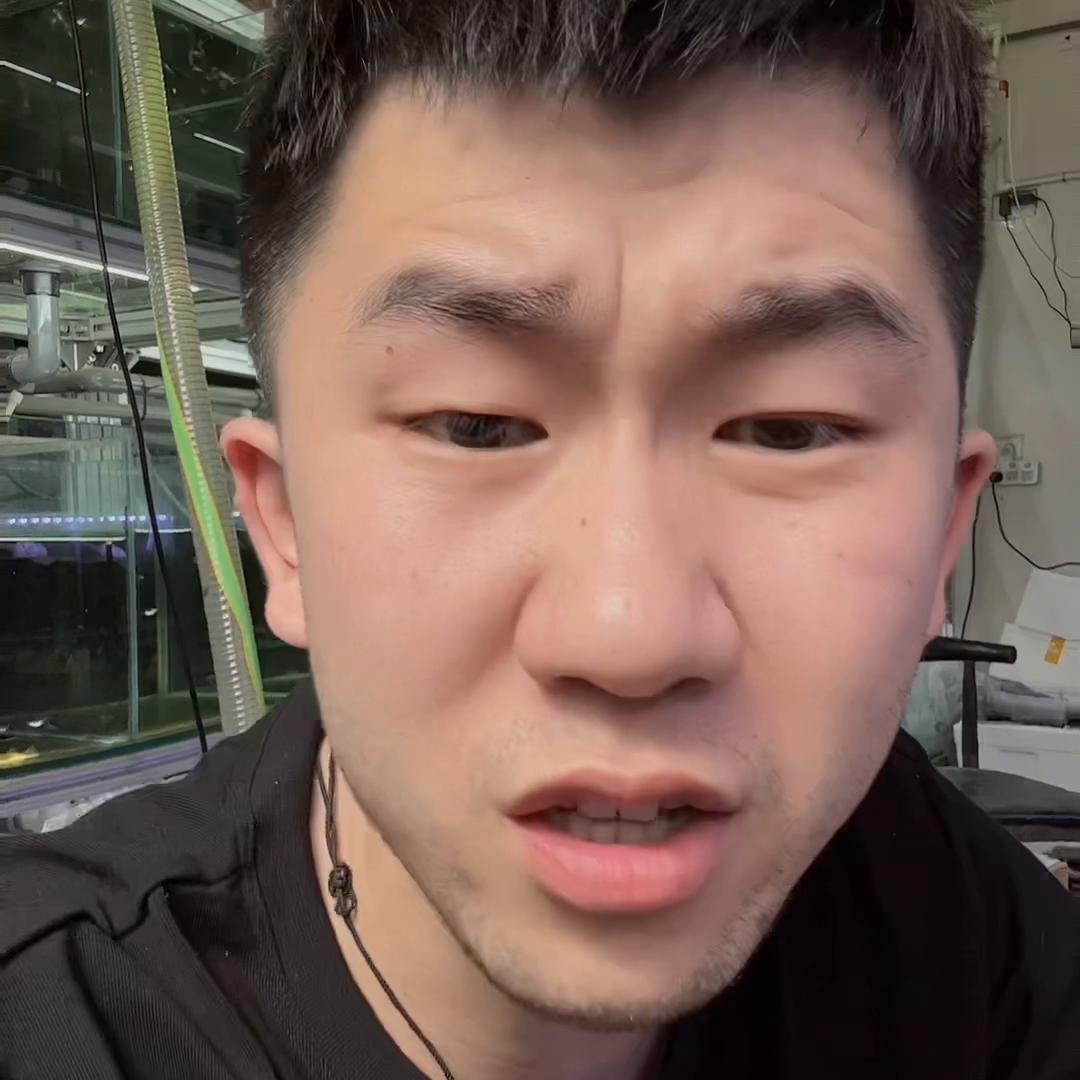 看你擦汗 (一生与你擦肩而过男版原唱)