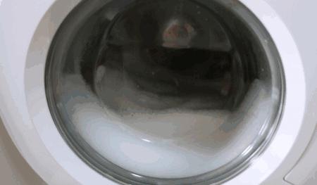 毛毛衣服怎么洗干后才柔顺,洗衣机洗出来衣服很多毛毛怎么办