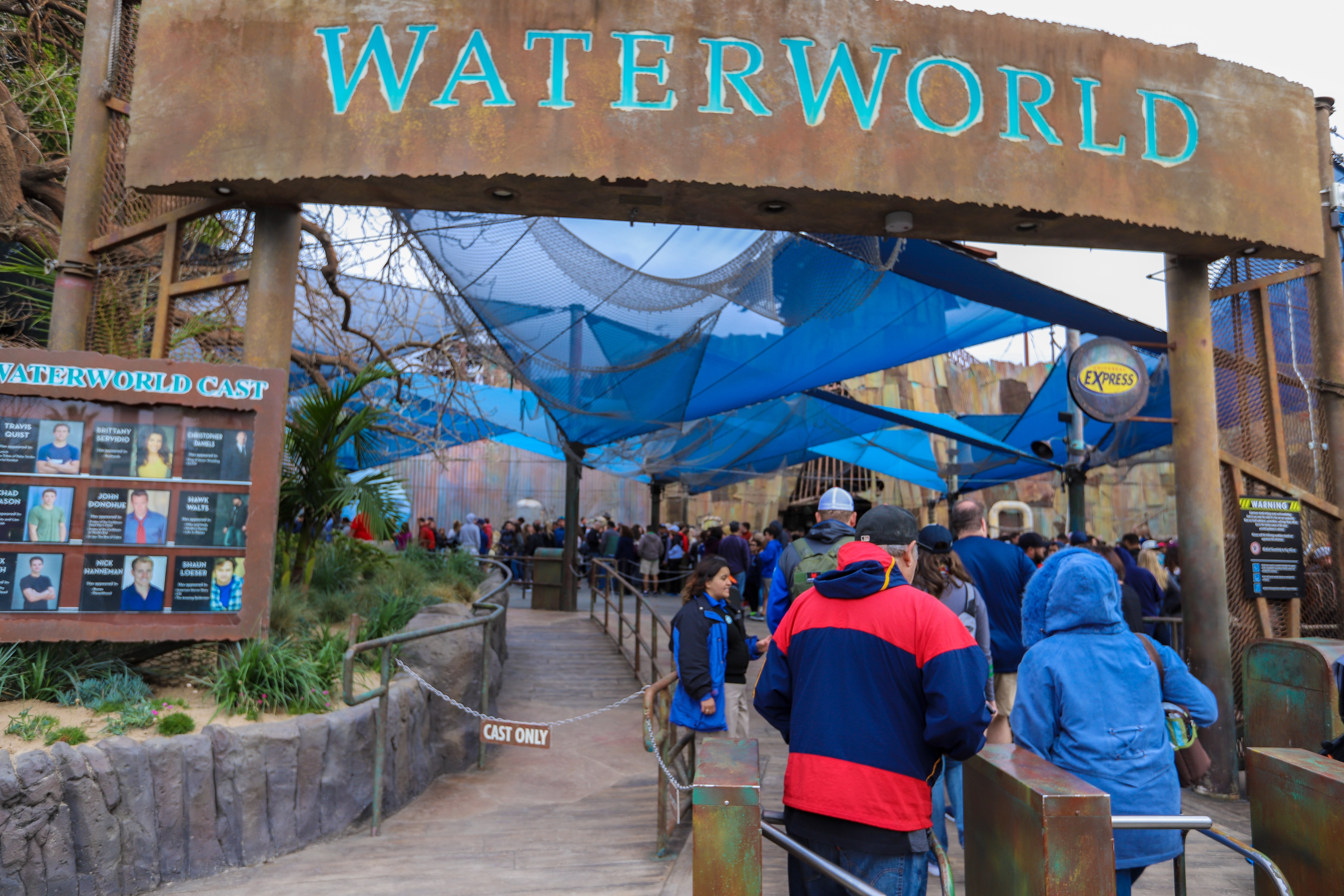 未来水世界环球影城互动,环球影城未来水世界震撼表演