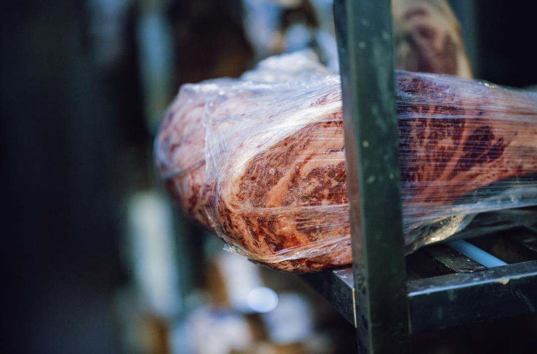 配备一星米其林黑珍珠餐厅,比米其林黑珍珠高端的餐厅