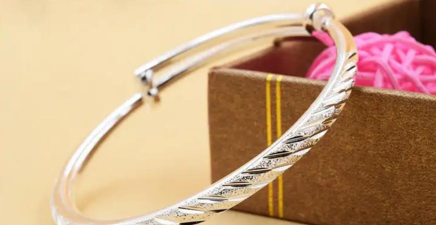 银饰和黄金的优缺点,黄金和银饰对比