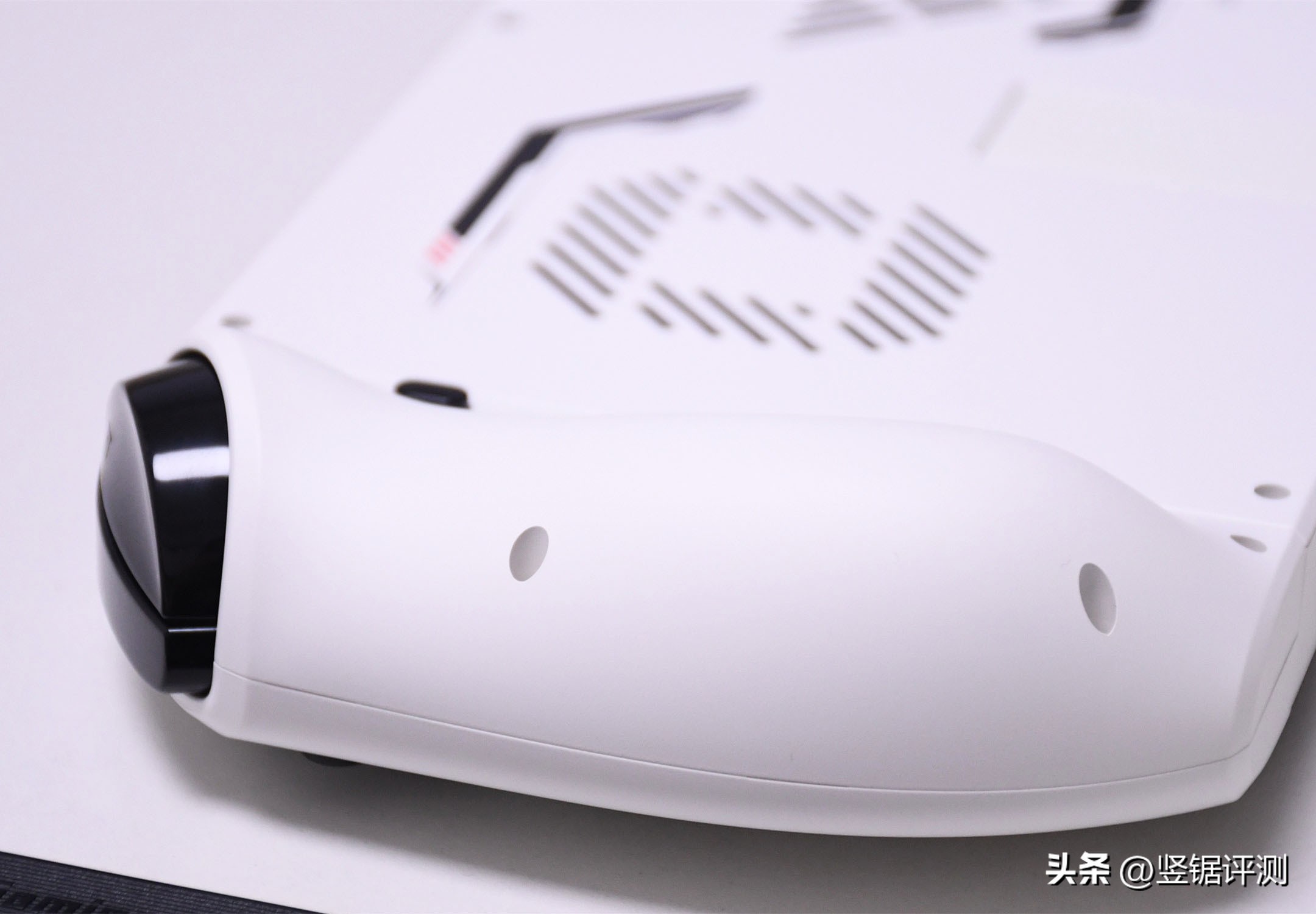 掌机多面手onexplayer2掌机评测,8.4英寸的掌机