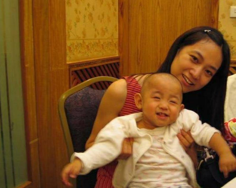 广东女孩被母亲送精神病院出家,被父母三次送精神病院后出家