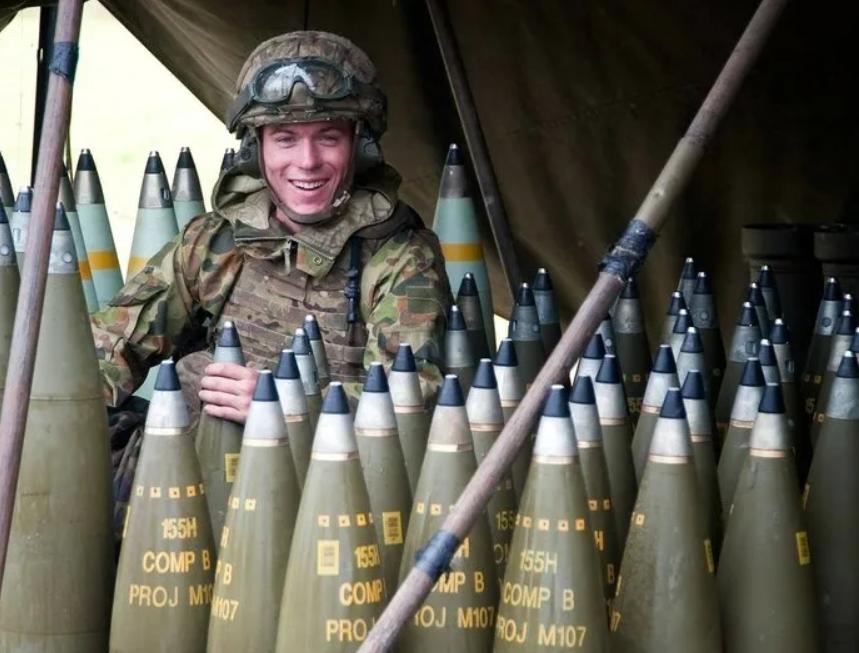 韩国支援乌防空导弹视频,韩国援助乌克兰武器装备