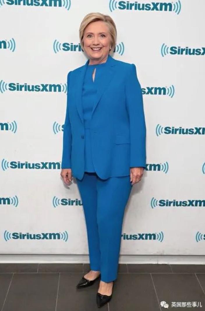 迪士尼米奇米妮新年装,迪士尼新年米妮