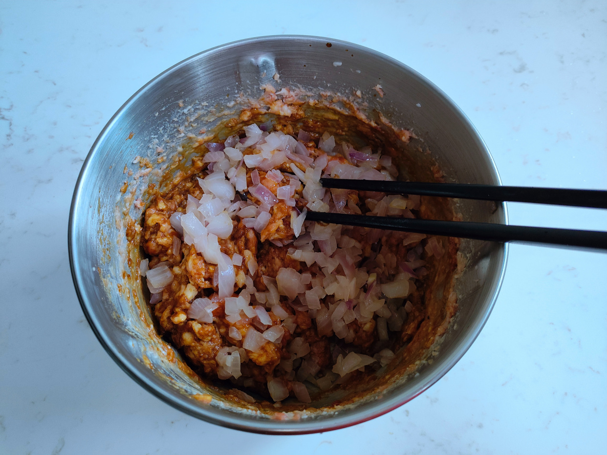 别再买肉饼吃了！自己做吧，比牛排还好吃，0添加还不花钱