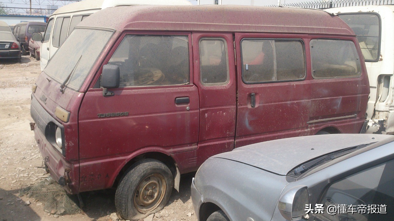 新车五菱宏光新款多少钱,新五菱宏光高配落地价多少钱