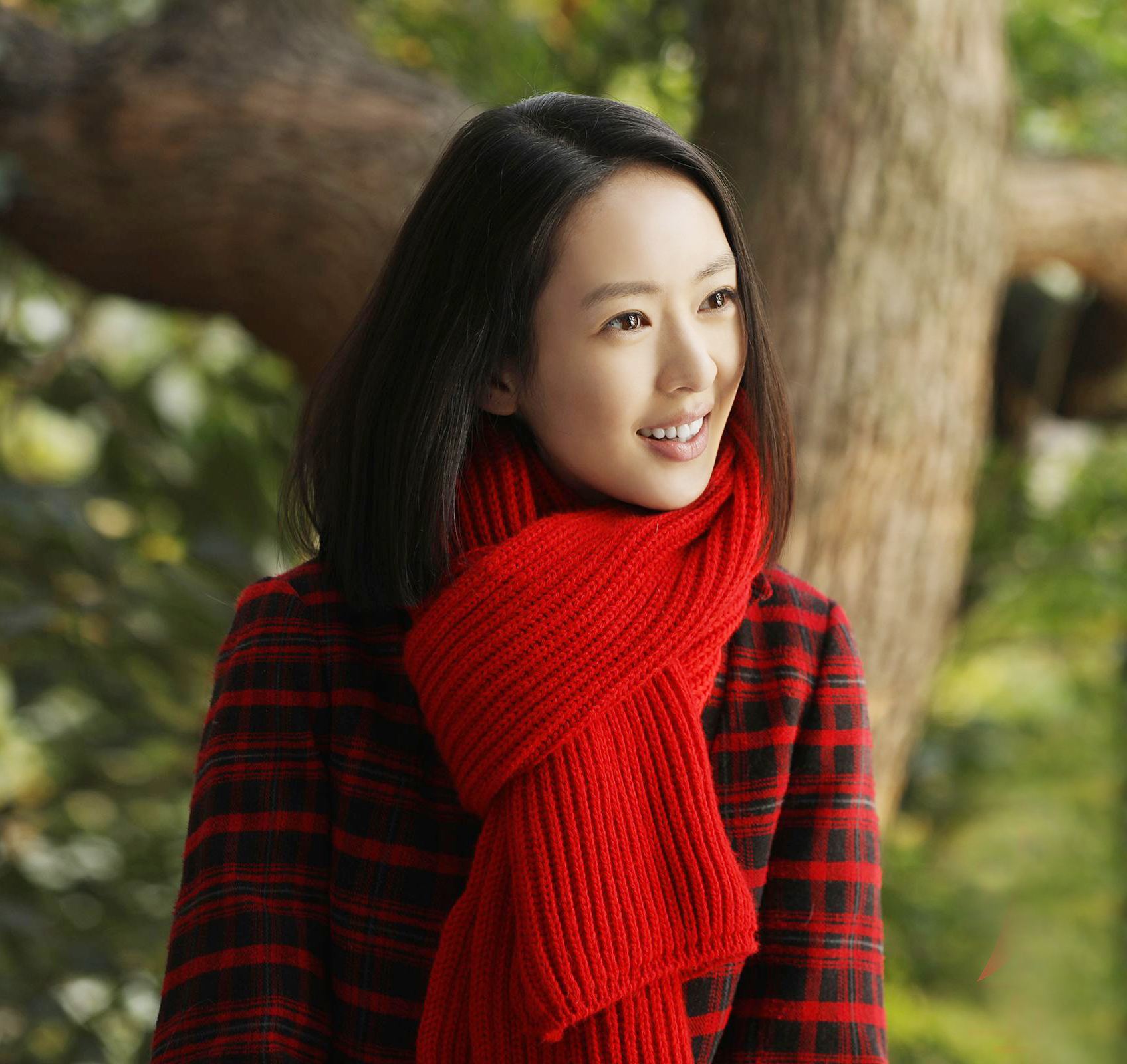 嫁人即翻身？从丑闻女主到逆袭视后，童谣身后的故事从没那么简单