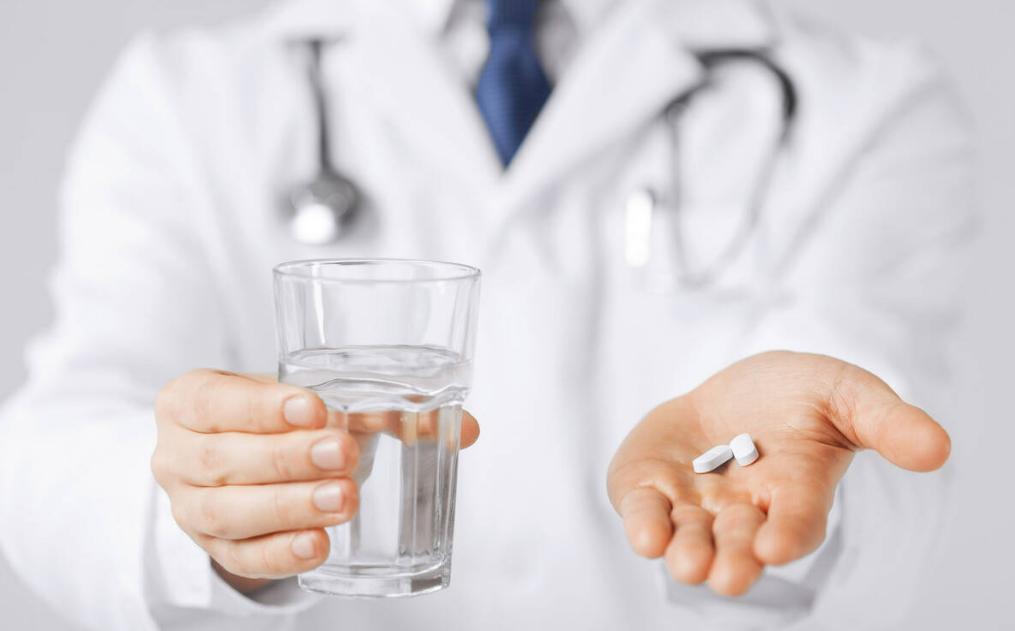 哪些药物不宜嚼碎或掰开,提醒这些药掰开吃无效或有毒