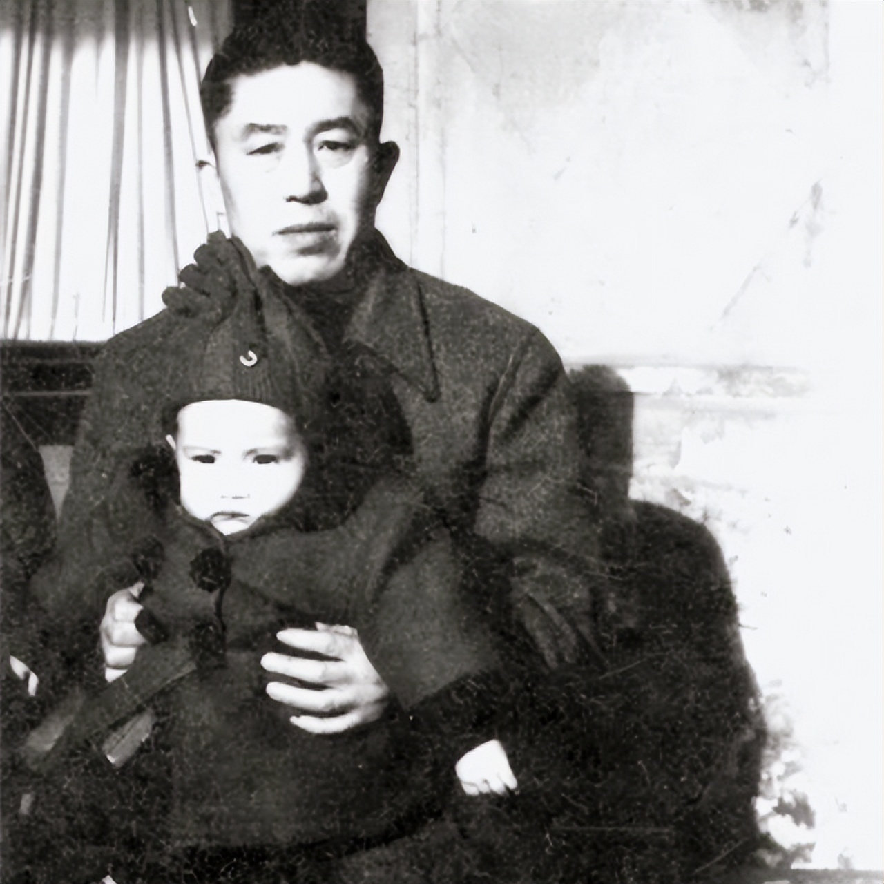 国民*党**中将郑洞国:建国后官至正部,次子在台湾失联