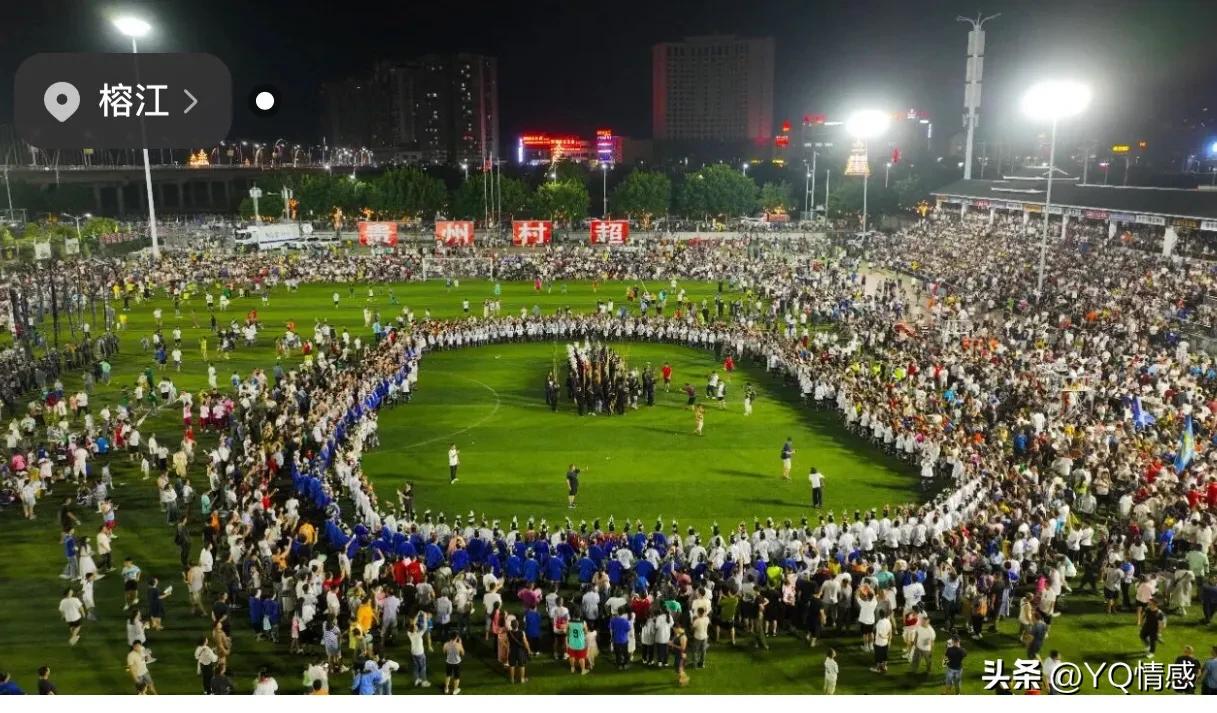 贵州村超代表为梅西送牌,梅西C罗评价国足