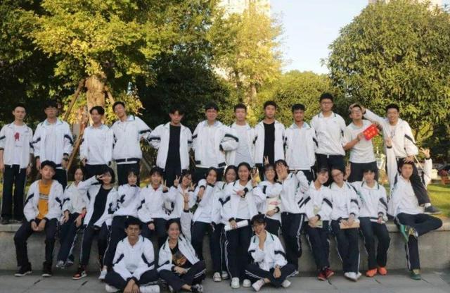 喜报湖北23名学霸提前被清华录取,2019湖北被清华北大录取名单