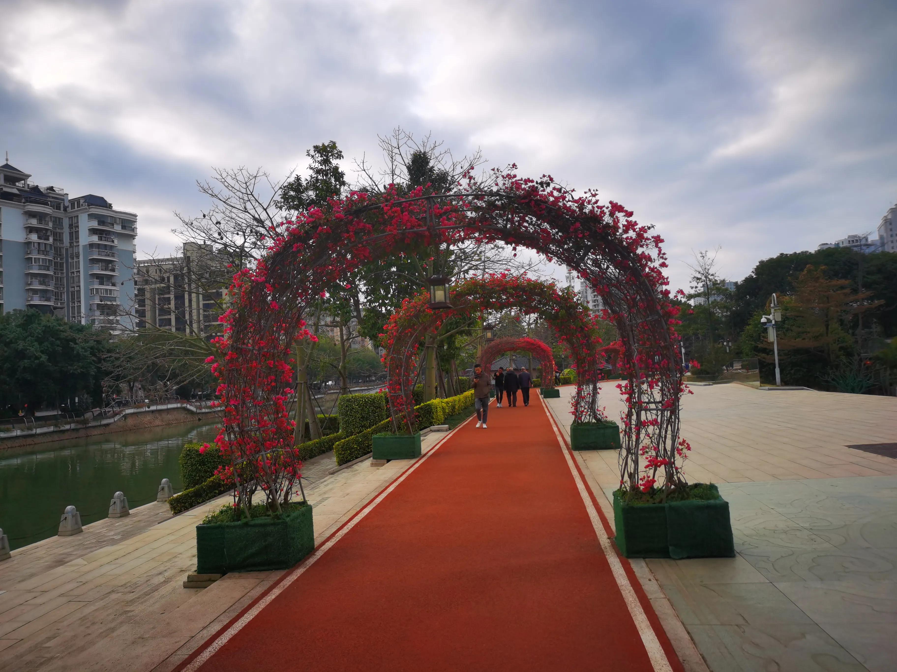 漫步在温泉河湿地公园,漫步福州静谧与繁华