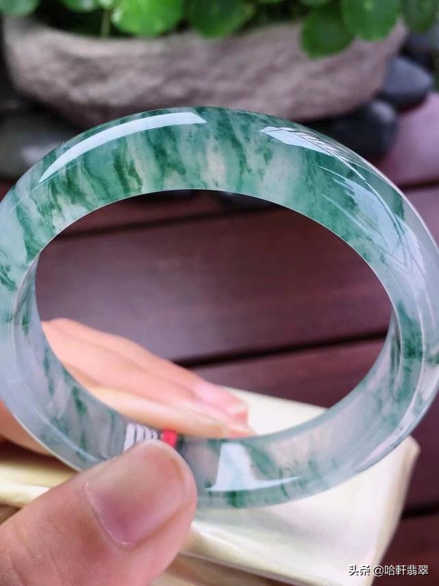 手镯圈3大新行话：泥鳅背、桂花糕、冰糖雪梨，多少人懵圈了？