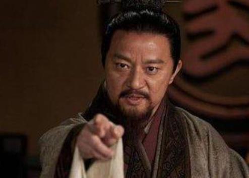 巫蛊之祸十年后，黄衣男子自称卫太子进宫，此人二话不说将其关押