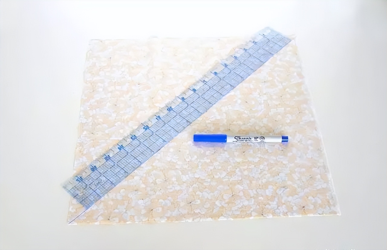 缝纫必看小妙招，省布包边条的裁剪方法，你一定要学学！