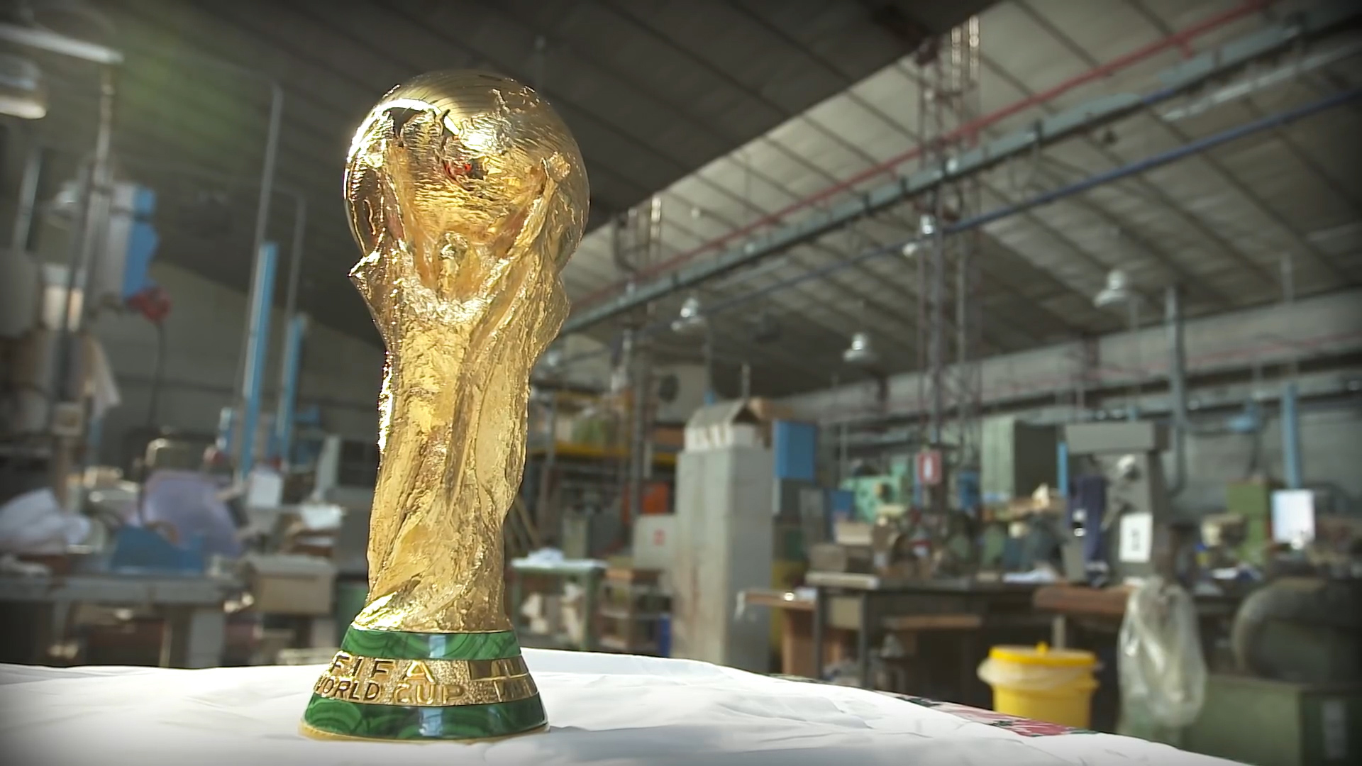 把世界杯卖了能赚多少钱,如果卖掉世界杯冠军能值多少钱