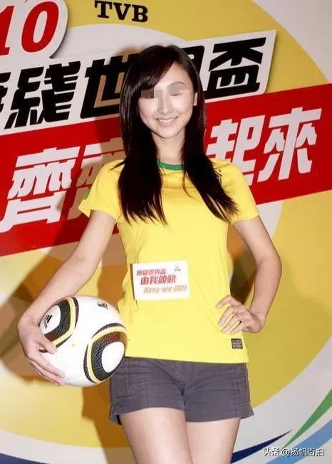 看世界杯摄影拍照,美女看世界杯惊艳瞬间