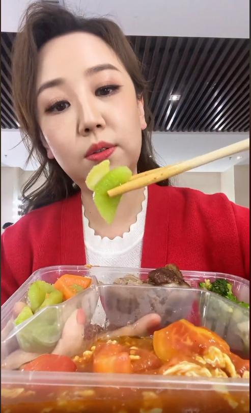 关凌央视春晚,关凌开门大吉