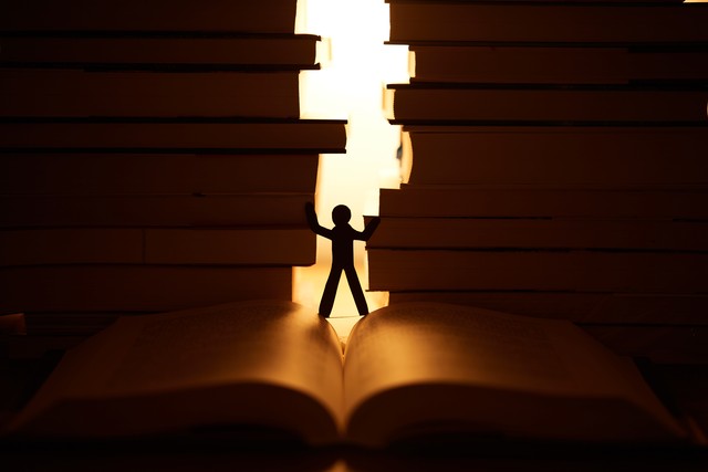 2023高考作文范文朗诵,高考作文考点2023