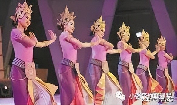 娉板浗姘戦棿鑹烘湳琛ㄦ紨,娉板浗姘戜織琛ㄦ紨瑙嗛澶у叏