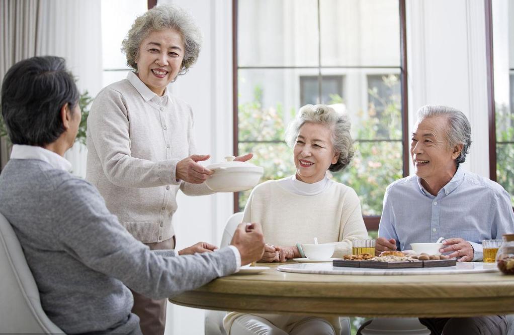 46岁的男人体重标准是正常的,男性55岁左右体重控制在多少合适