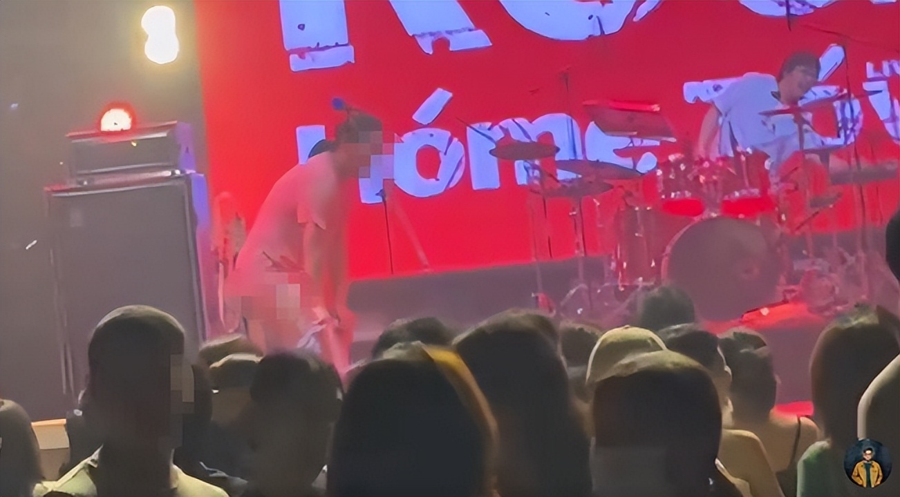 美国女星表演不穿*裤内**，韩国艺人大尺度表演遭举报，性感不是低俗