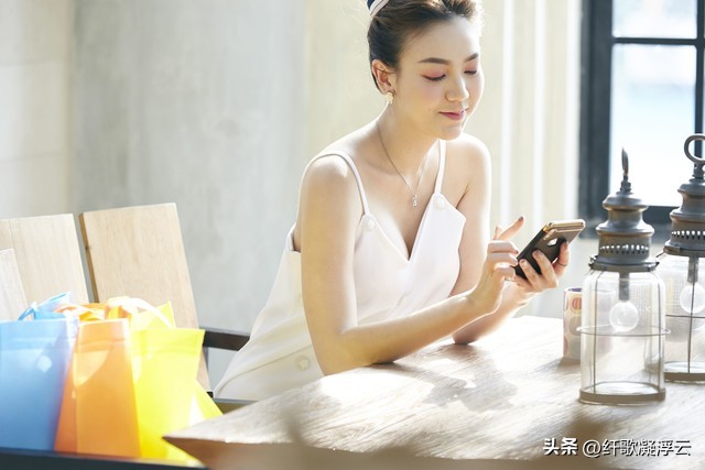 濂冲ぇ瀛︾敓鐖变笂鏈夊か涔嬪,濂冲瓙鍚屽鑱氫細閬囧垵鎭嬮伃鐜板満鎶涘純