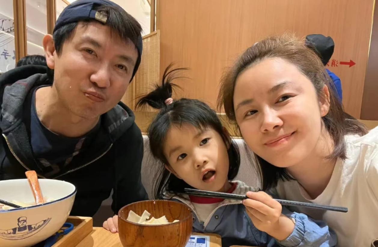 鄢颇采访,鄢颇和梅婷早期视频