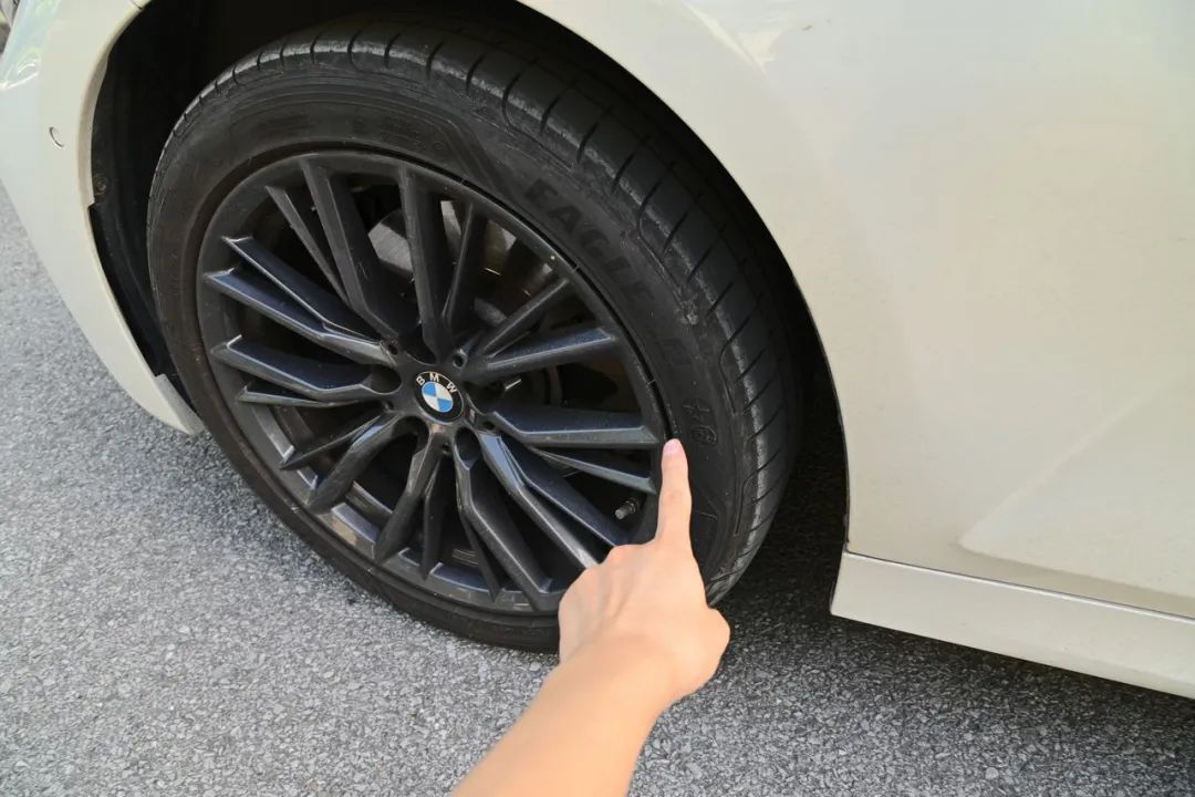 宝马330i曜夜长轴与短轴,多少钱能买宝马330i