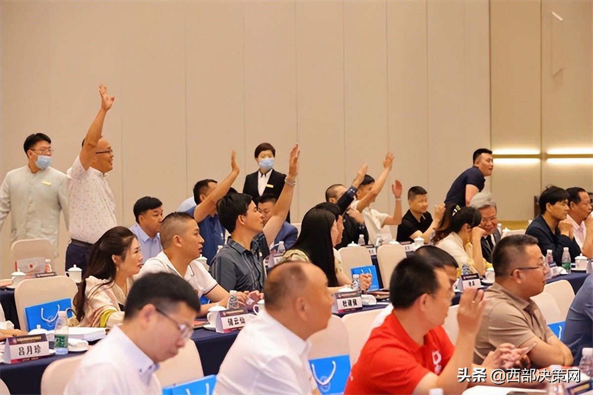 秦晋集团杨百章简历,合阳秦晋董事长杨百章抖音