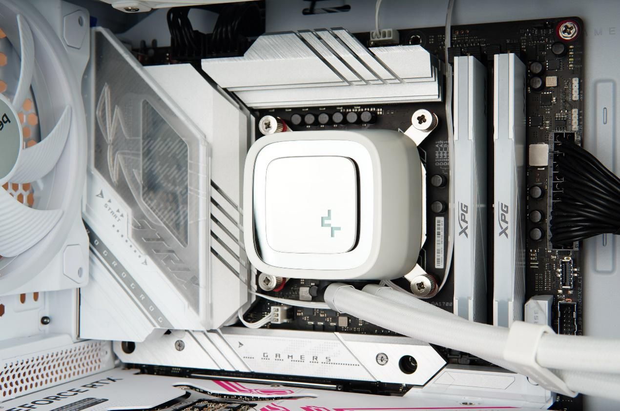 令人惊艳的散热效能，德商德静界ShadowBase800FX机箱