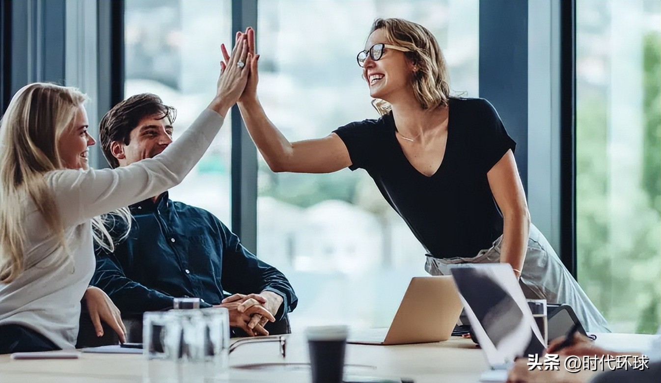 加拿大申请lmia工作,在加拿大无工作申请信用卡