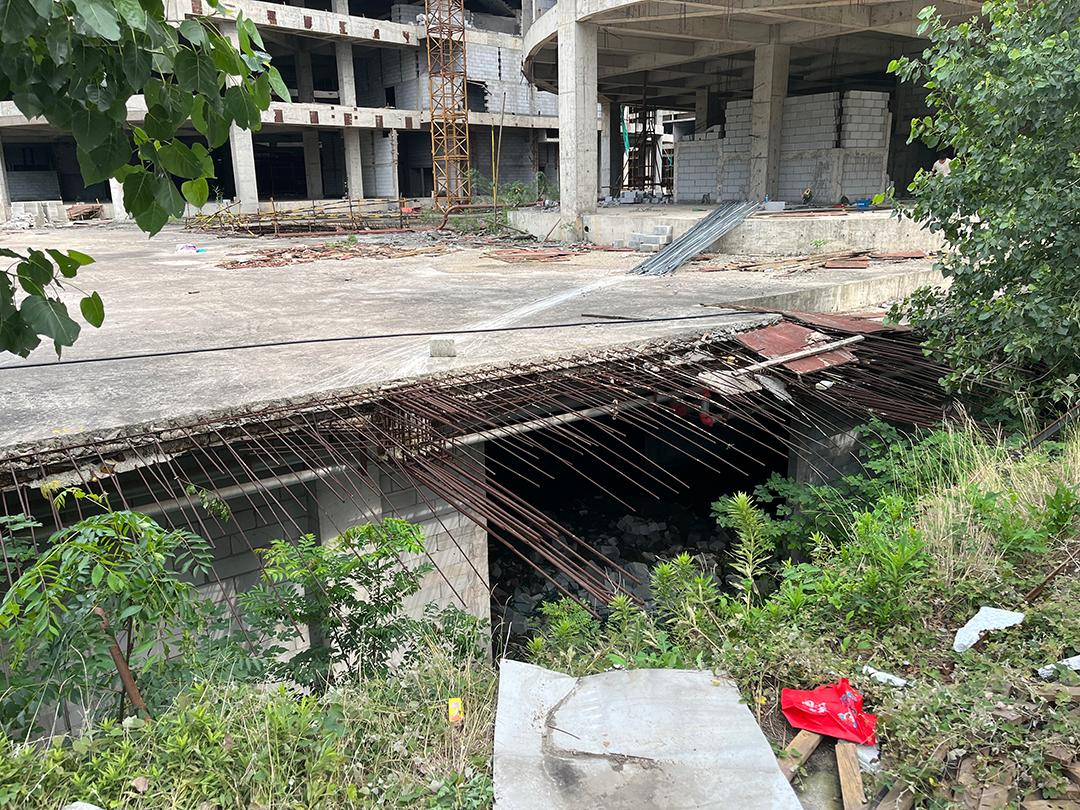 历经14年！南京地标商业终于动了，不过部分仍在烂尾…