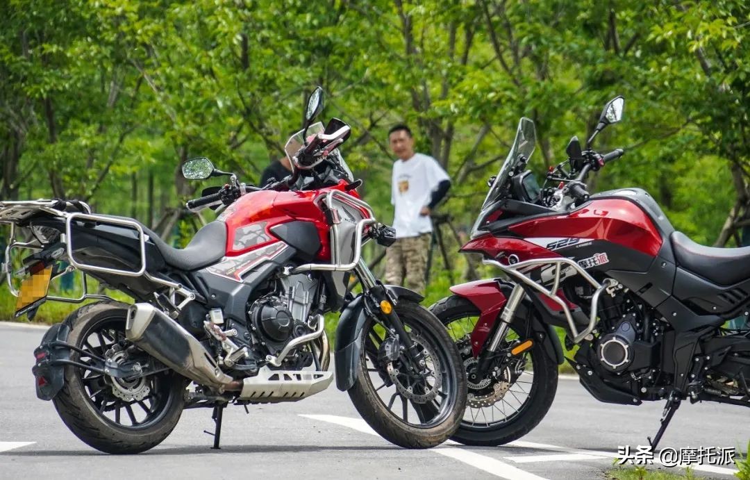 对比评测cb500x,ds525x对比本田cb400x