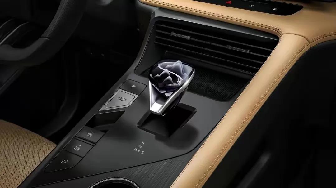 全新第三代荣威rx5智能舱讲解,荣威rx5max加装bose