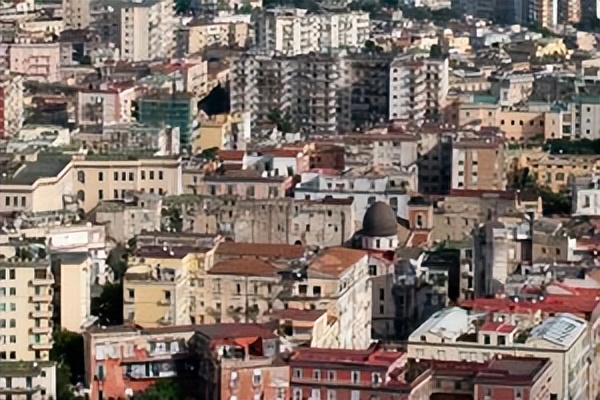 那不勒斯马拉多纳颠球,那不勒斯的马拉多纳印记