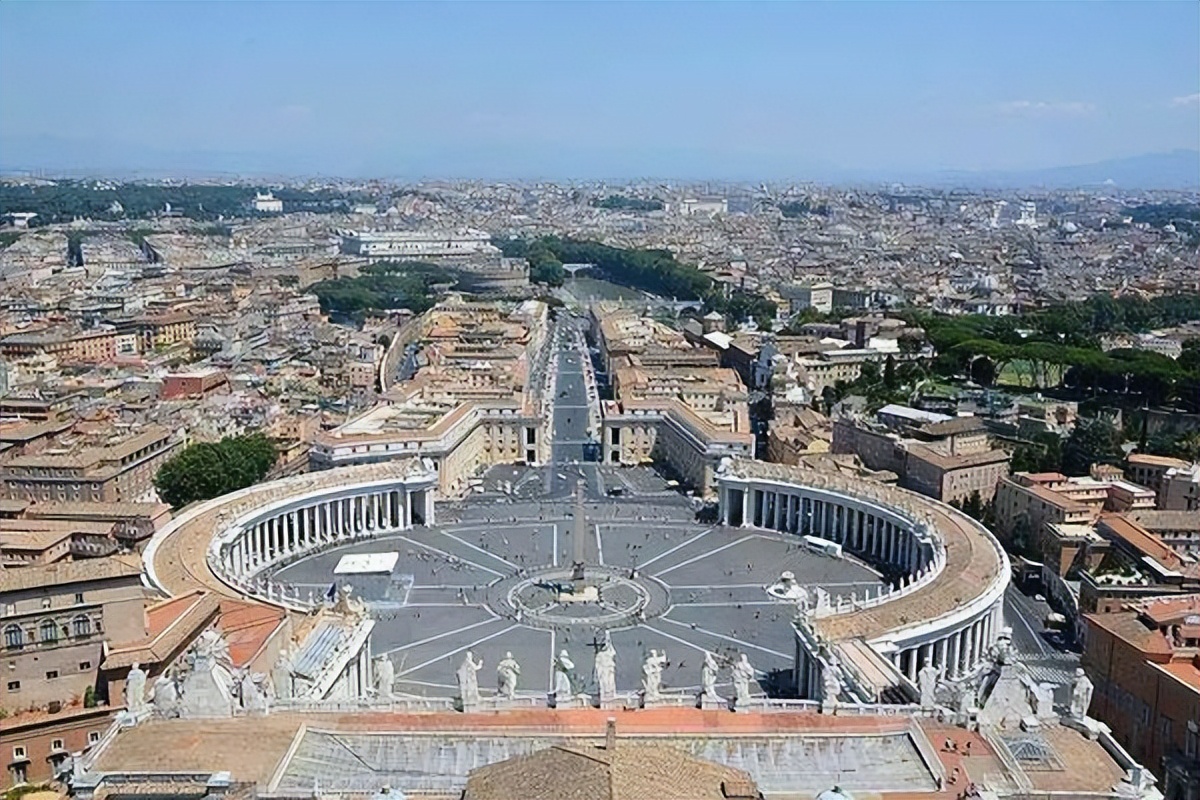 世界最小国家梵蒂冈有多少人,世界第一小国是哪个国家