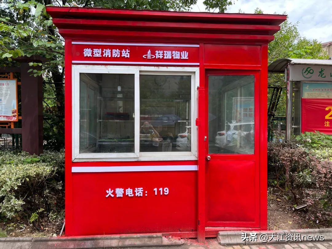 换了物业后这个小区焕然一新,换了物业的小区后来怎么样了