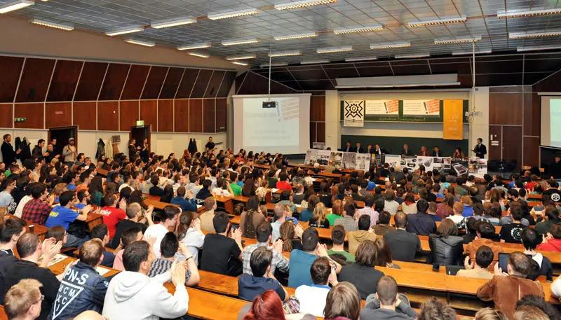 匈牙利留学哪个专业最好,匈牙利商学院排名