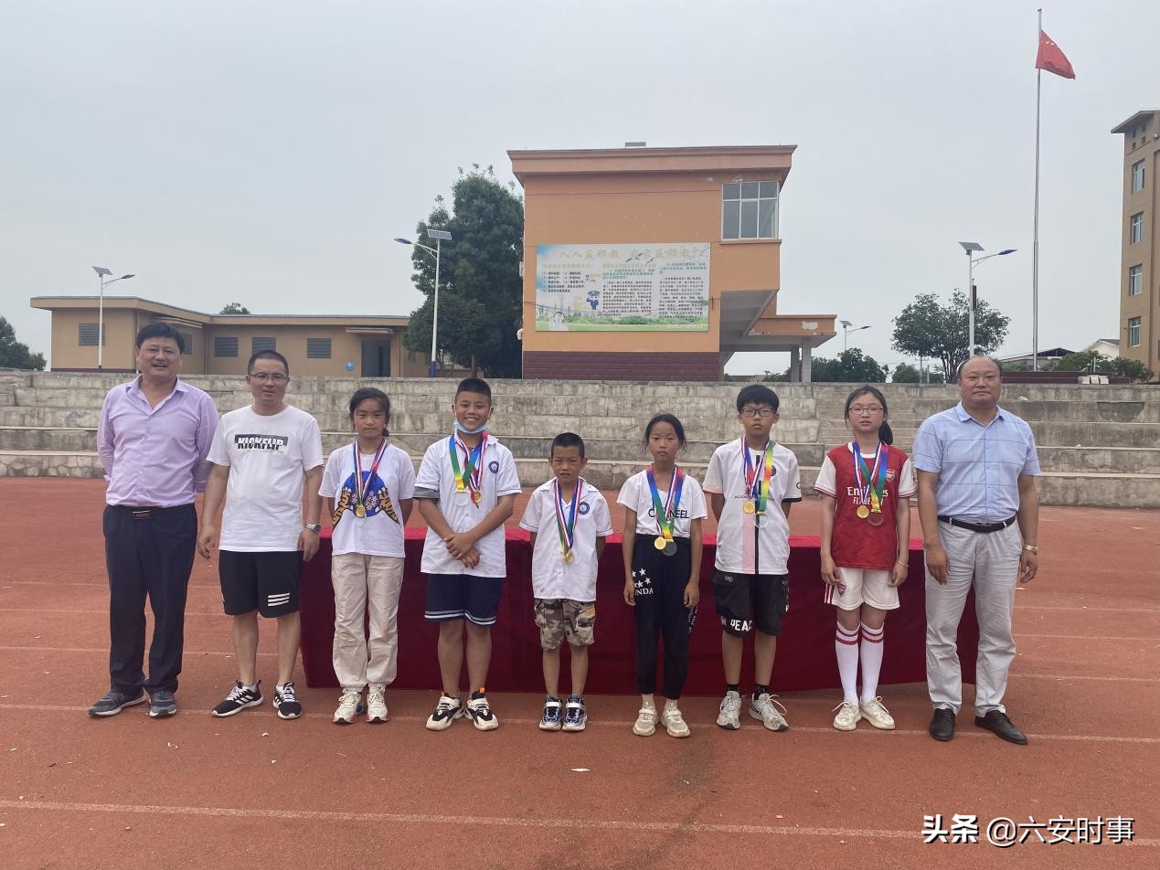 小学足球联赛完美落幕,第六届中小学生校园足球联赛落幕
