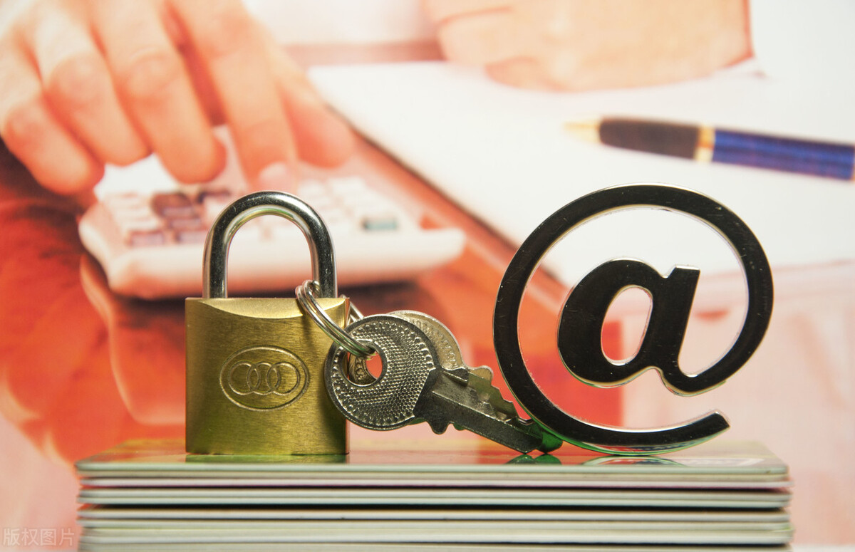 俄罗斯人或将无卡可用！金融绞杀升级，万事达维萨暂停对俄业务